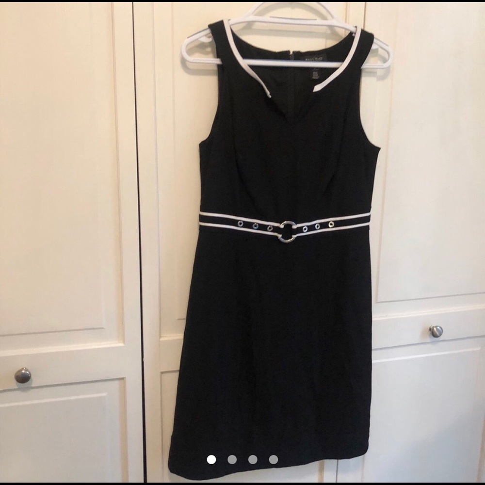 Little Black Dress with White Detailing 💛 Size 8